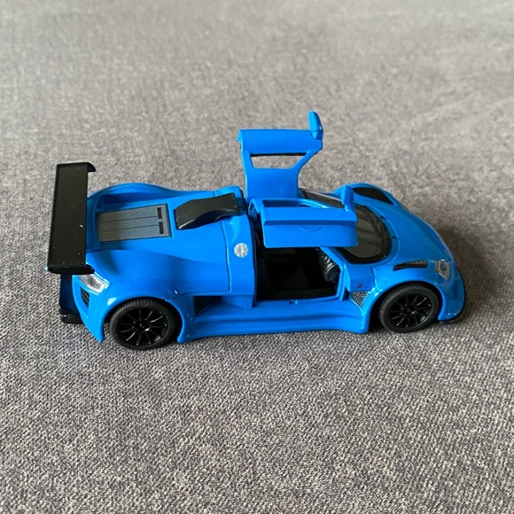 Collection 3 Model Super Cars! COOL & Great details! Excellent Condition⭐️🏎️ - Picture 5 of 11